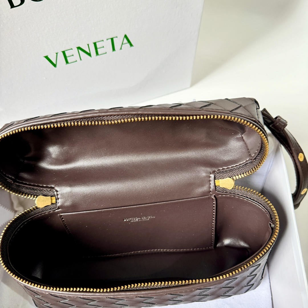 BV Bang Bang Vanity Case Fondant - Bag - Gorchic - $144.99