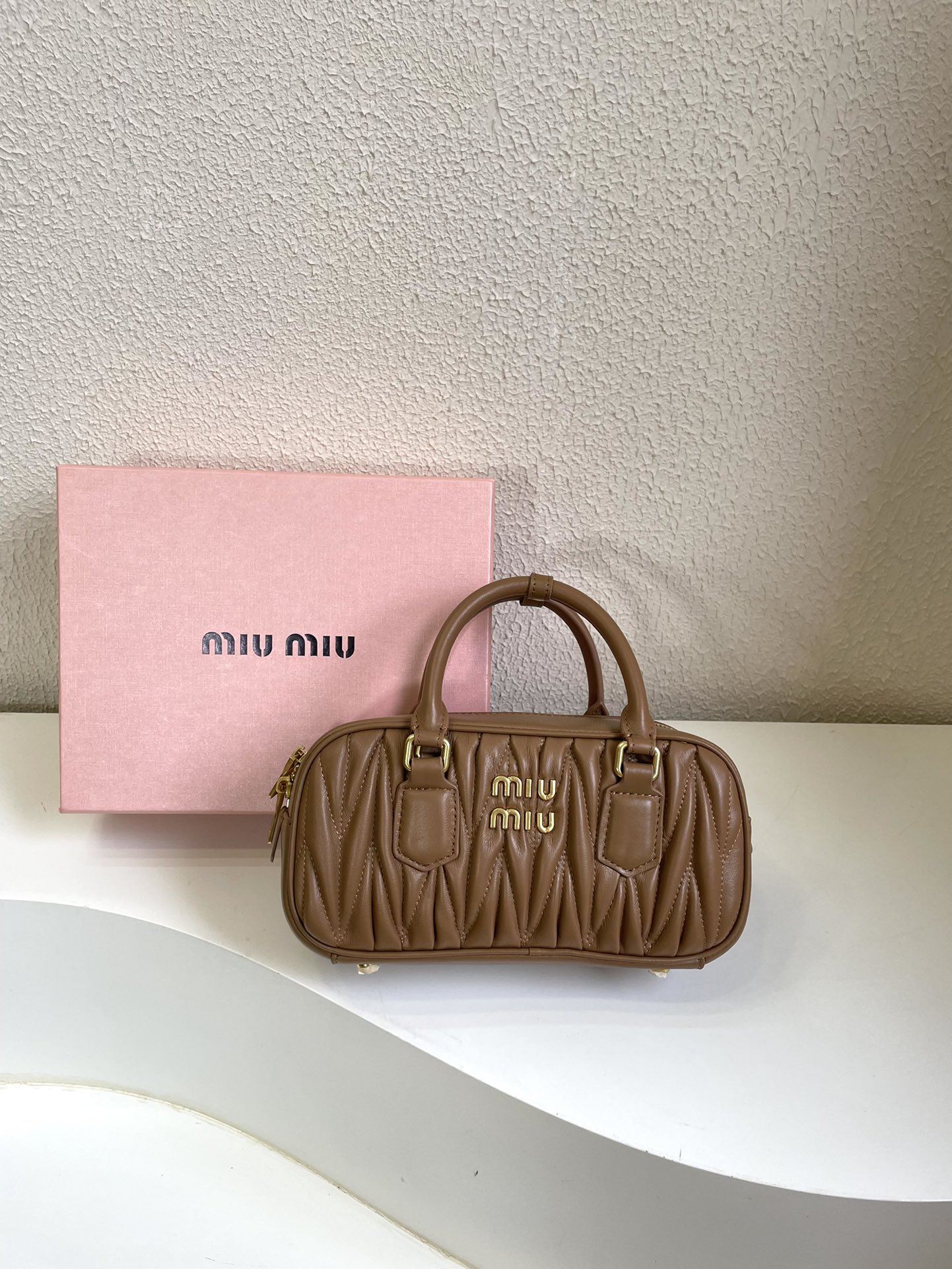 MU Arcadie matelassé nappa leather bag Brown S-wide Size - Bag - Gorchic - $131.99
