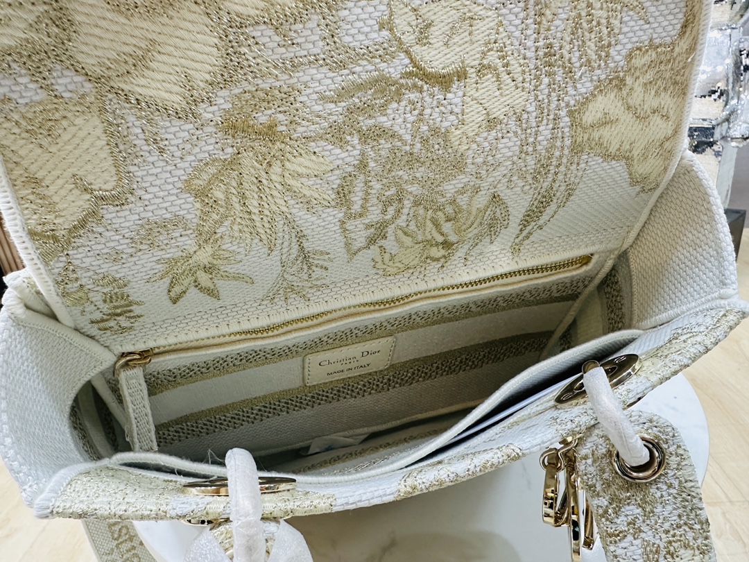 [TOP] D Inspired Medium Lady D Inspired Bag - Gorchic - $213.99