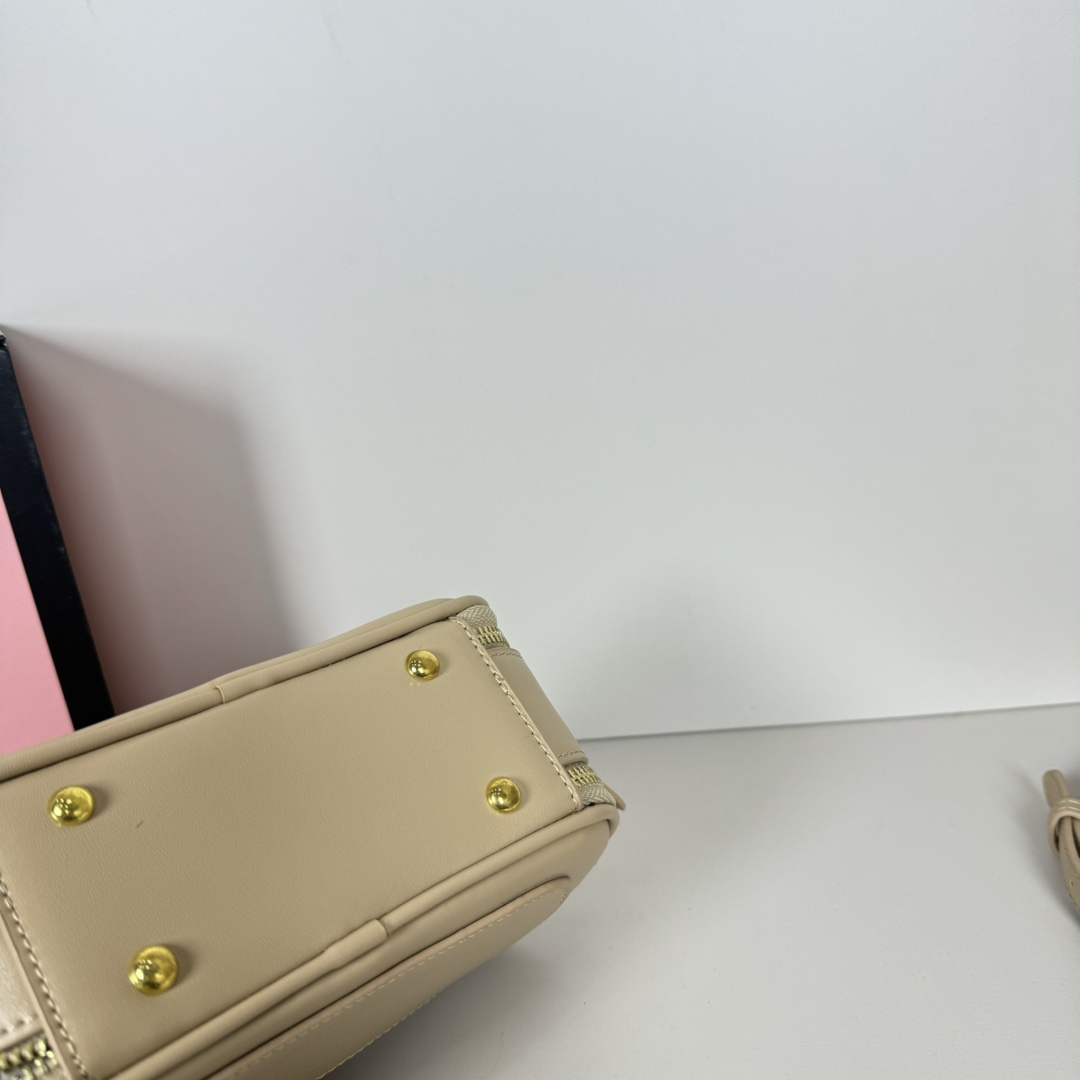 MU Leather Shoulder Bag - Gorchic - $109.99