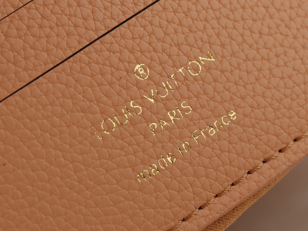 Designer Monogram Wallet On Chain Ivy Arizona / Creme Monogram Empreint Leather Bag - Gorchic - $102.99