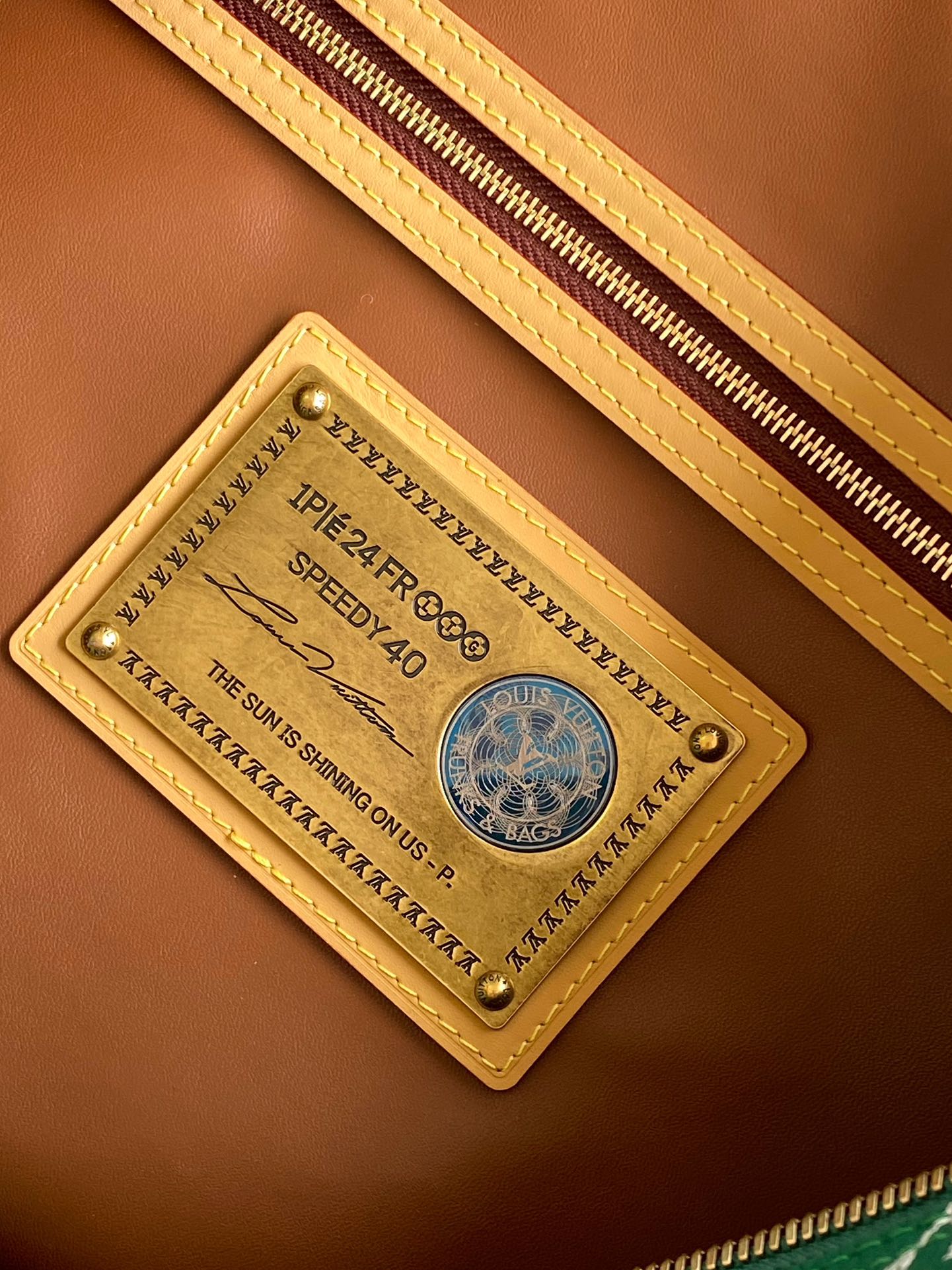 Designer Monogram Speedy P9 Bandoulière 40 - Green- Bag - Gorchic - $136.99