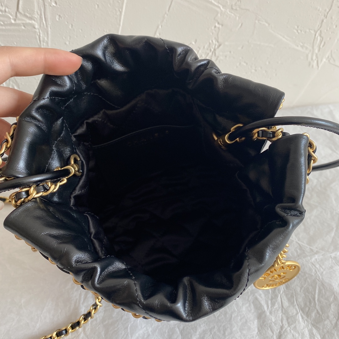 CC Inspired 22 MINI HANDBAG Shiny Calfskin & Gold-Tone Metal Black - Bag - Gorchic - $132.99