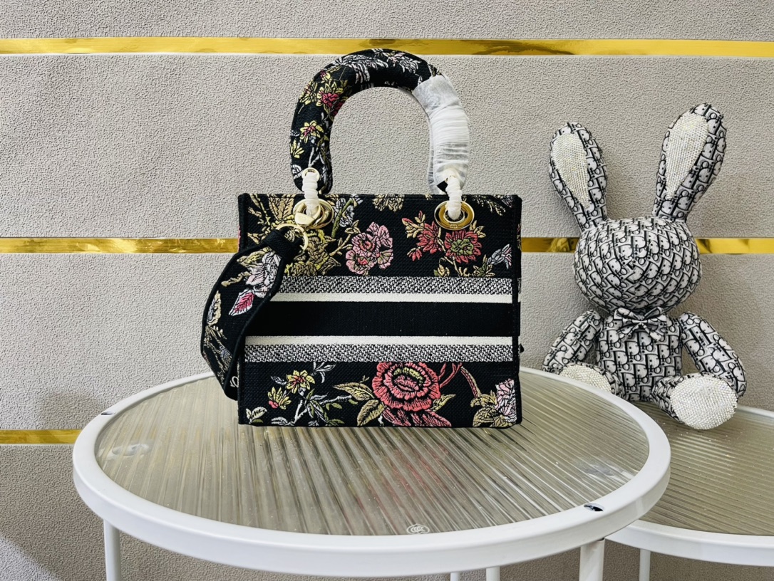 [TOP] D Inspired Medium Lady D Inspired Bag - Gorchic - $213.99