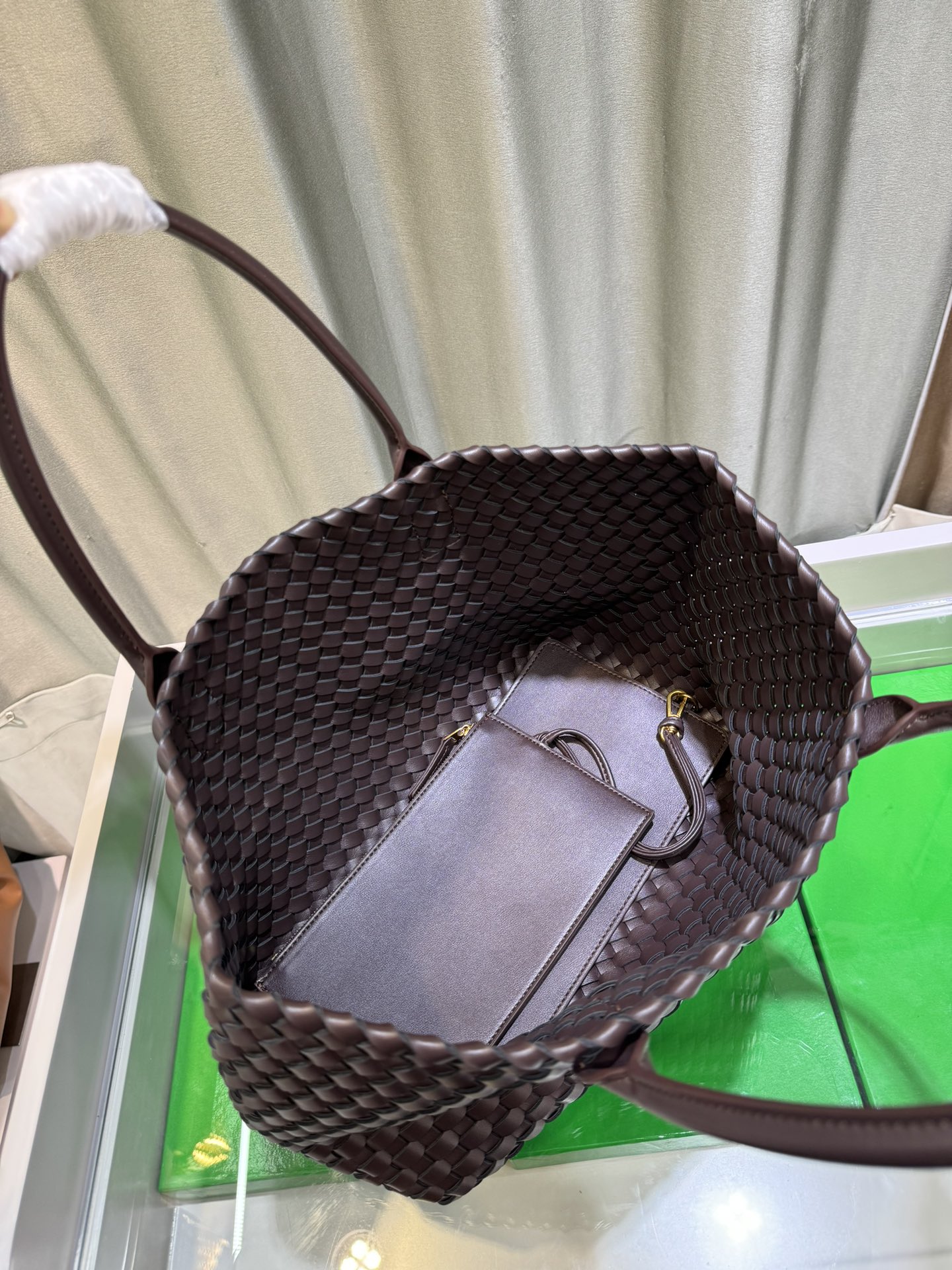 BV Medium Cabat Fondant - Bag - Gorchic - $186.99