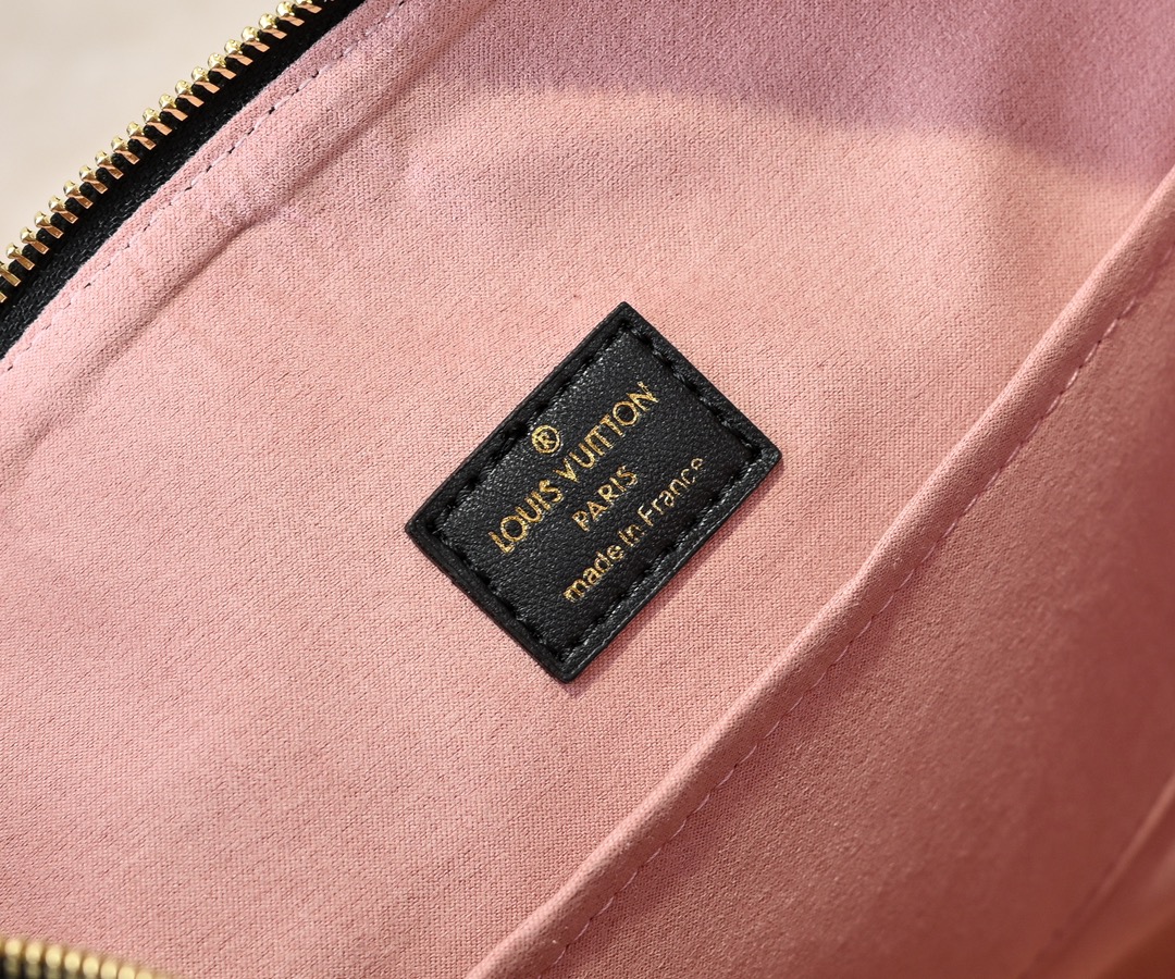 Designer Monogram Coussin Hobo MM Black Bag - Gorchic - $122.99