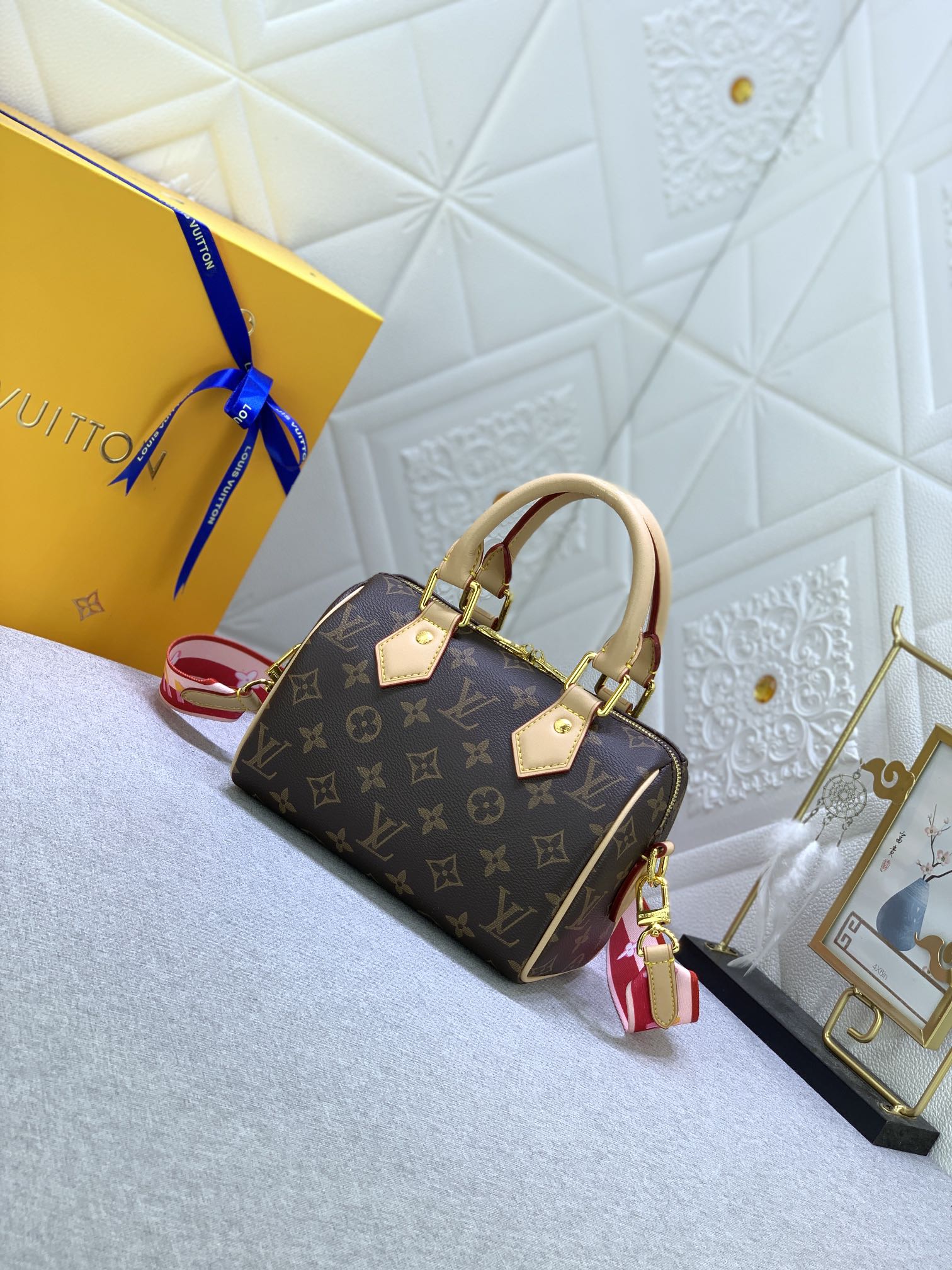 Designer Monogram Speedy Bandoulière 20 - Bag - Gorchic - $117.99