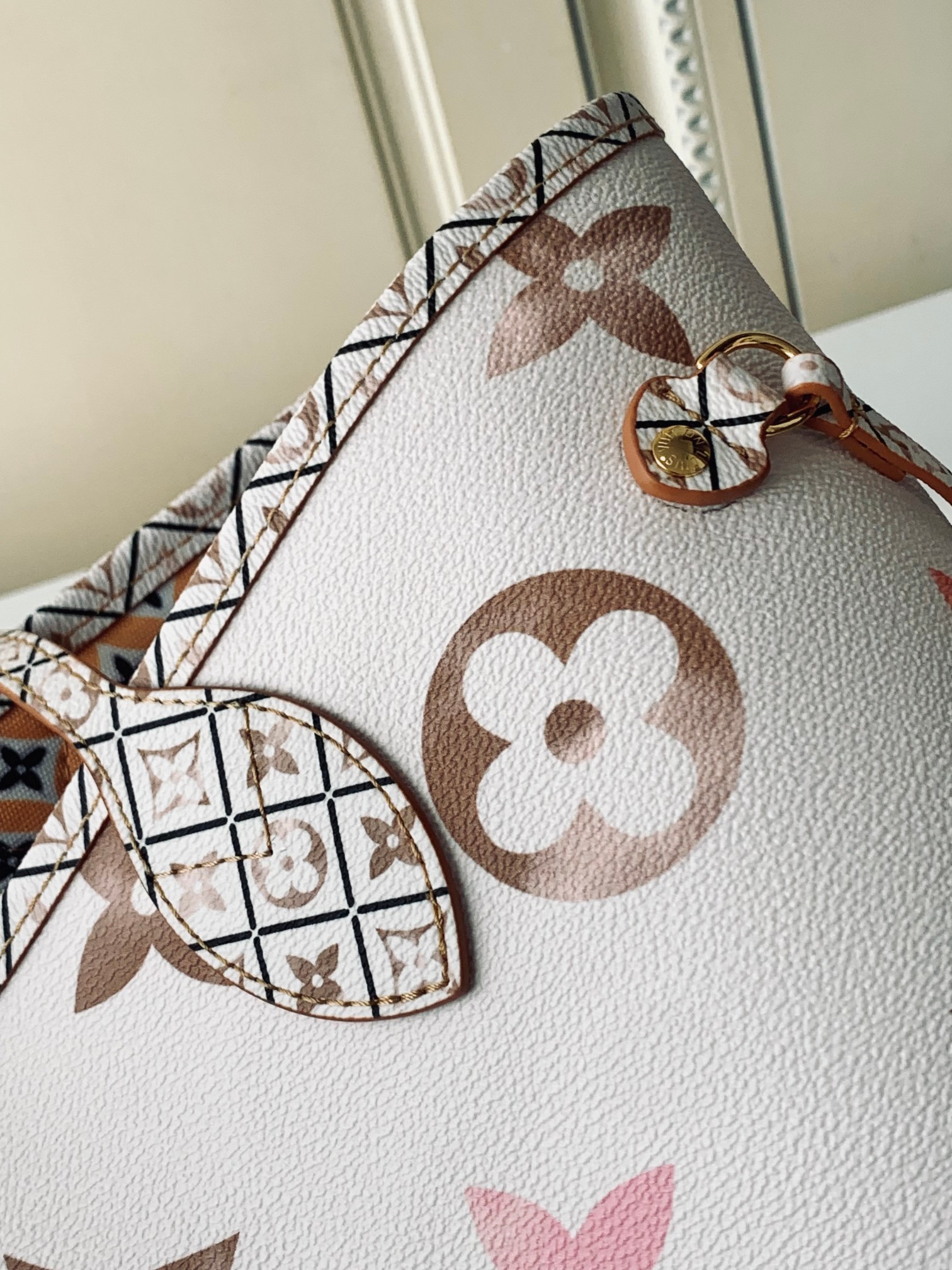 Designer Monogram Neverfull MM Shopping Bag - Pink and White Bag - Gorchic - $124.99