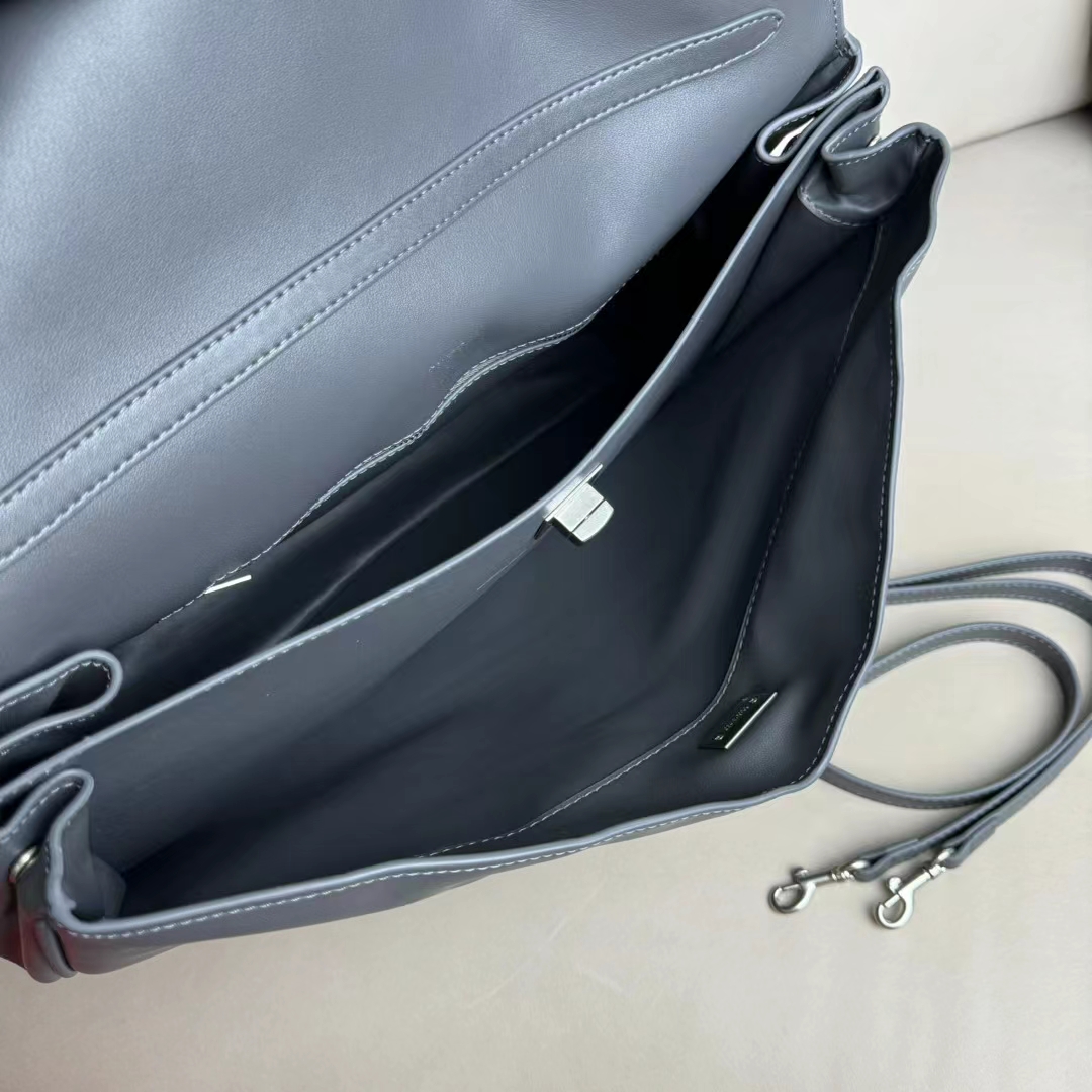 Hourglass iconic Rodeo leather shoulder bag in Grey and aged-sliver hardware Multiple Size - Bag - Gorchic - $169.99