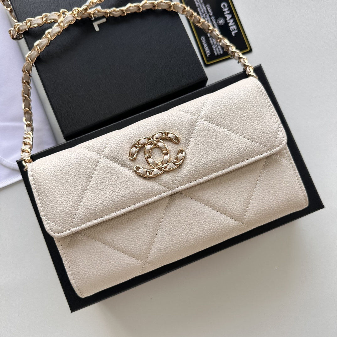 CC Inspired Chain Shoulder Crossbody Small Bag - White Fish Seed Print Bag - Gorchic - $109.99