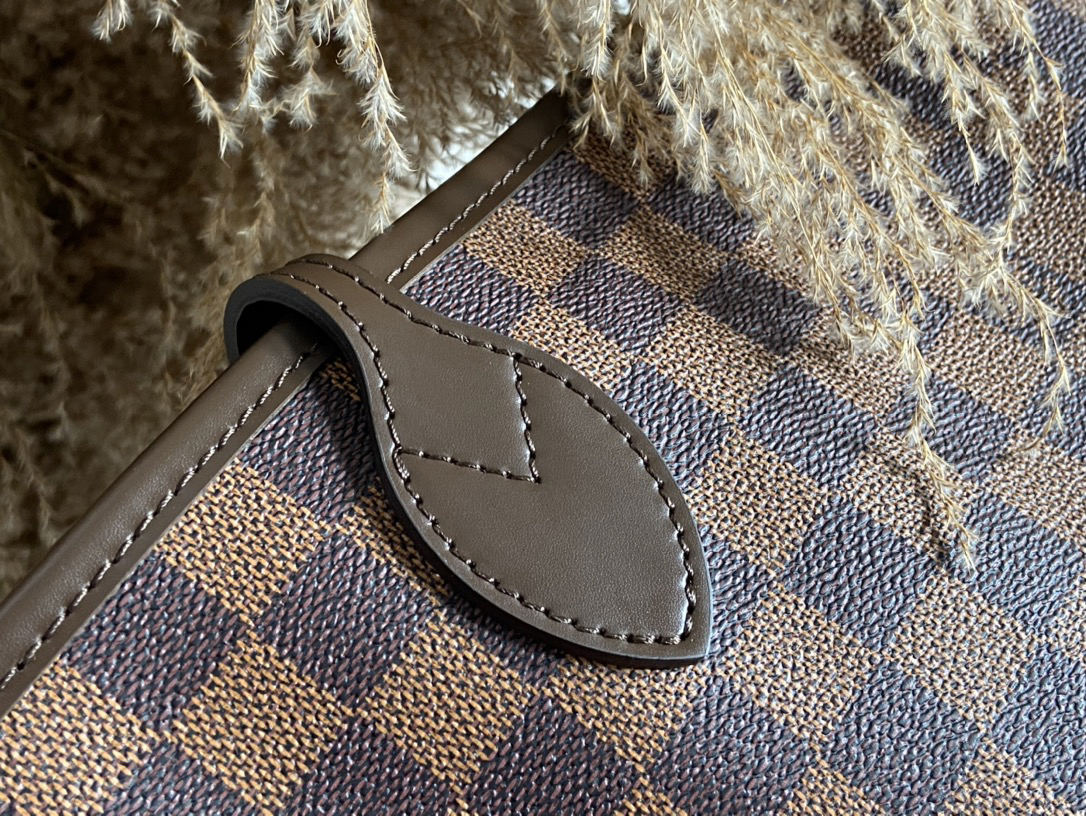 Designer Monogram  Damier Ebene Canvas Neverfull MM Rose Ballerine - Bag - Gorchic - $110.99