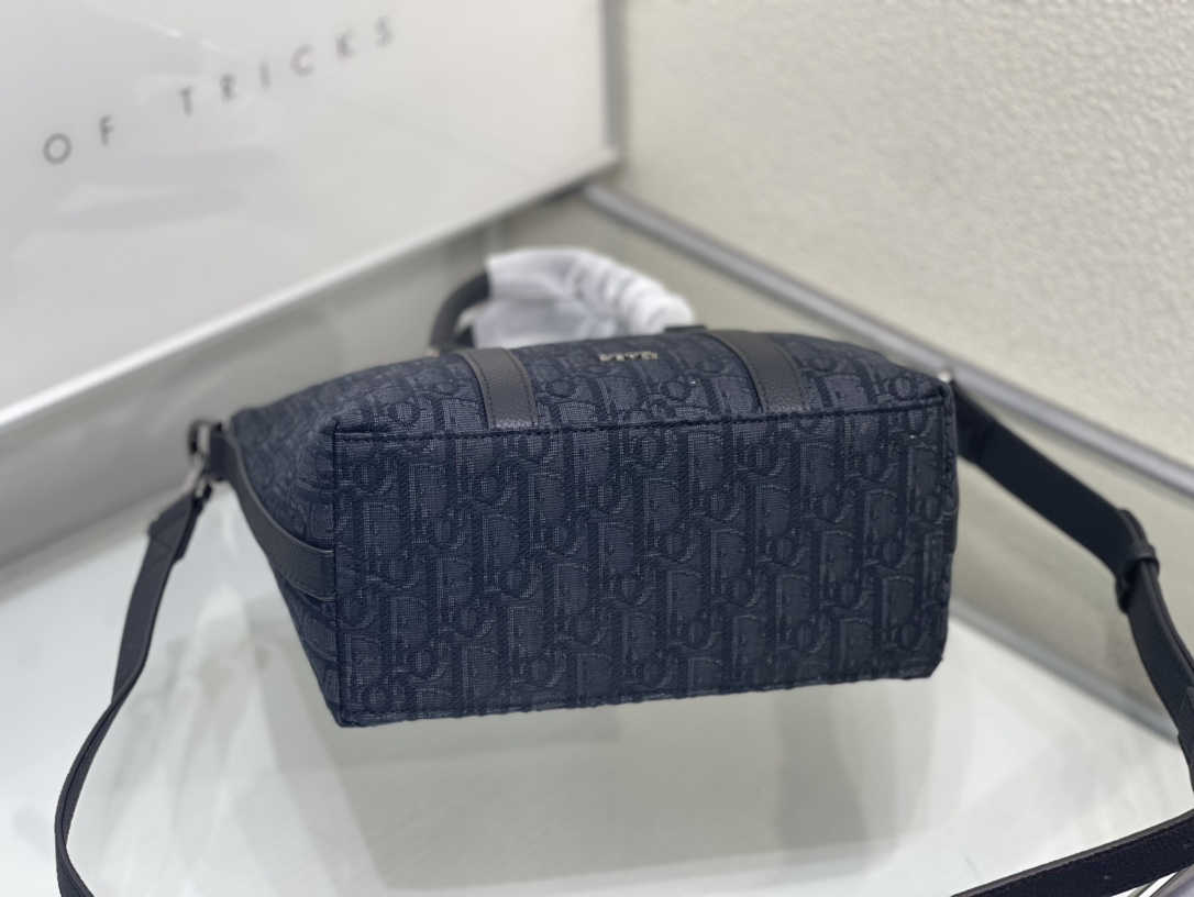 D Inspired Weekender 25 Handbag - Old Flower Blue Bag - Gorchic - $167.99