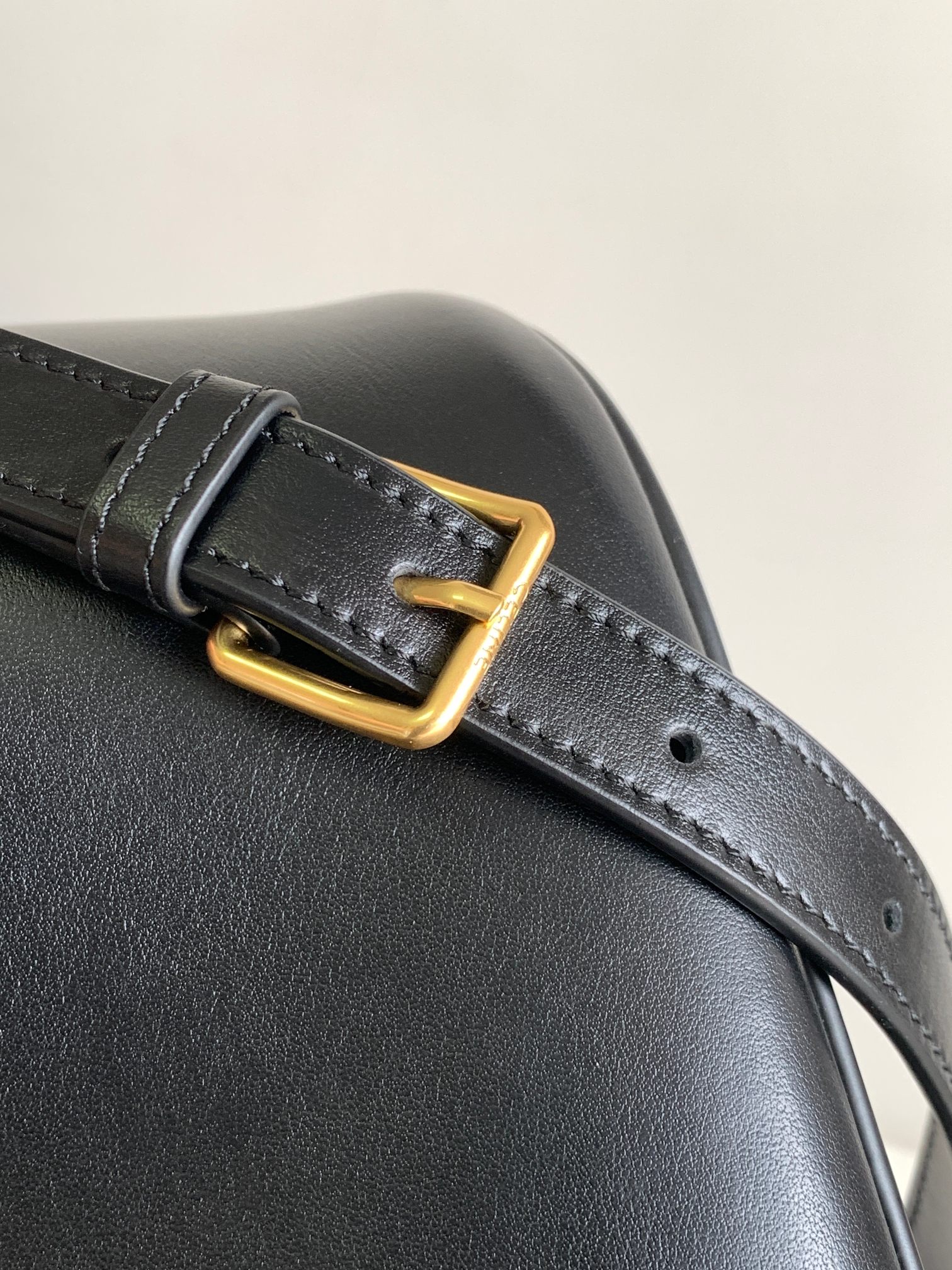 CL Medium Smooth Cowhide Handbag - Black Bag - Gorchic - $145.99