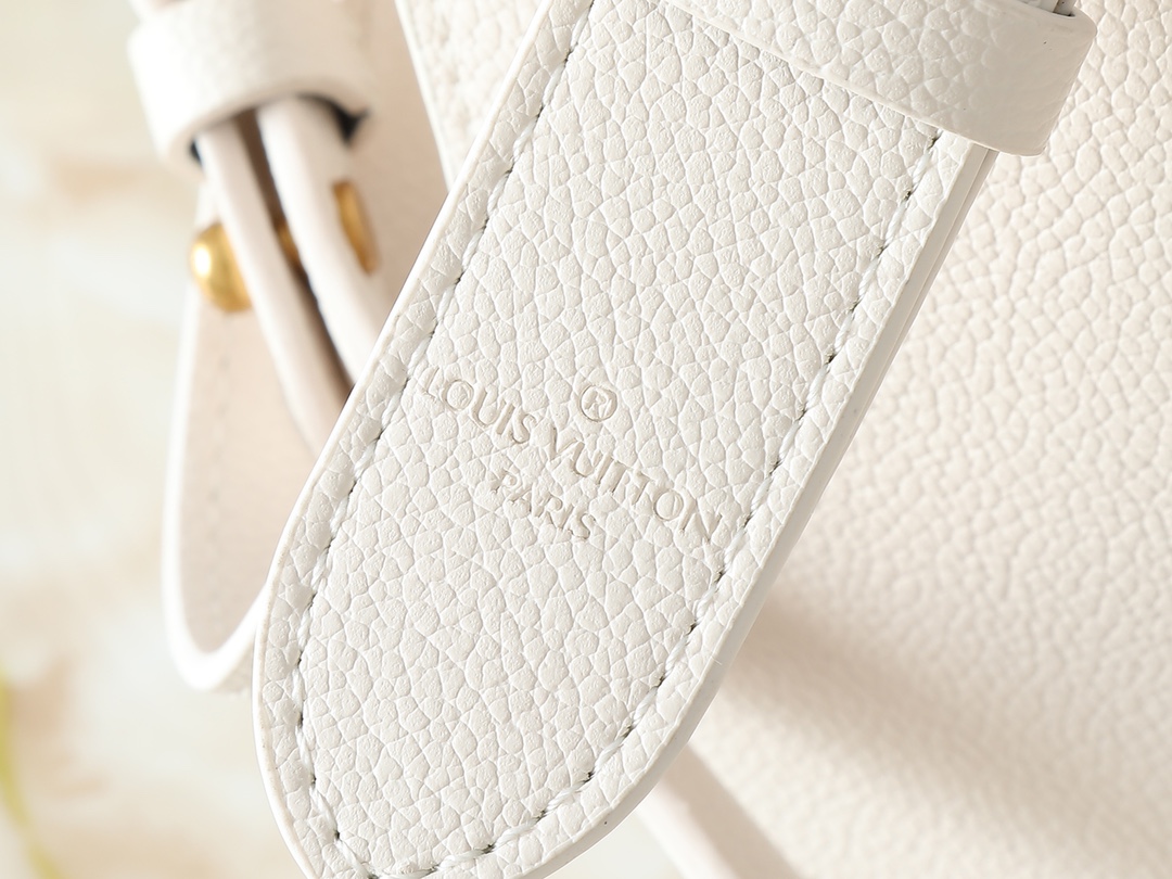 Designer Monogram Twist White Bag - Gorchic - $157.99