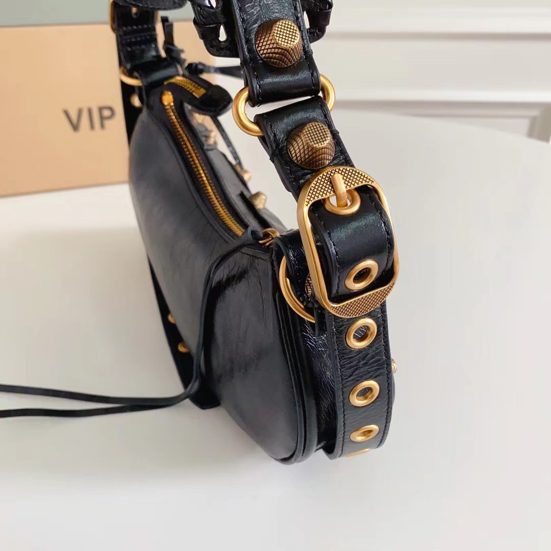 Hourglass iconic Le Cagole XS studded croc-effect leather shoulder bag-black - Bag - Gorchic - $157.99