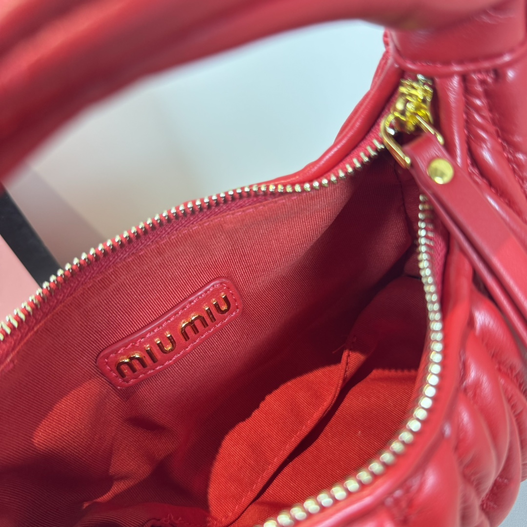 MU Wander matelassé nappa leather hobo bag handbag - Bag - Gorchic - $114.99