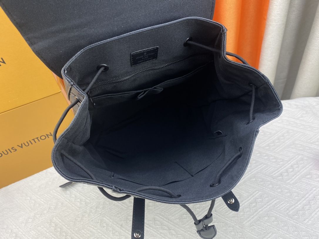 Christopher Discovery MM Backpack - Bag - Gorchic - $183.99