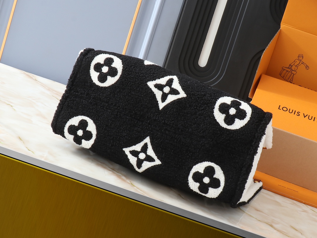 Designer Monogram Onthego MM Monogram Reverse Black Bag - Gorchic - $119.99