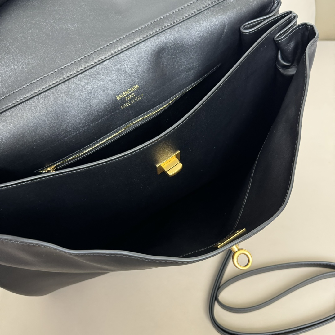 Hourglass iconic Rodeo leather shoulder bag in Black and aged-golden hardware Multiple Size - Bag - Gorchic - $169.99