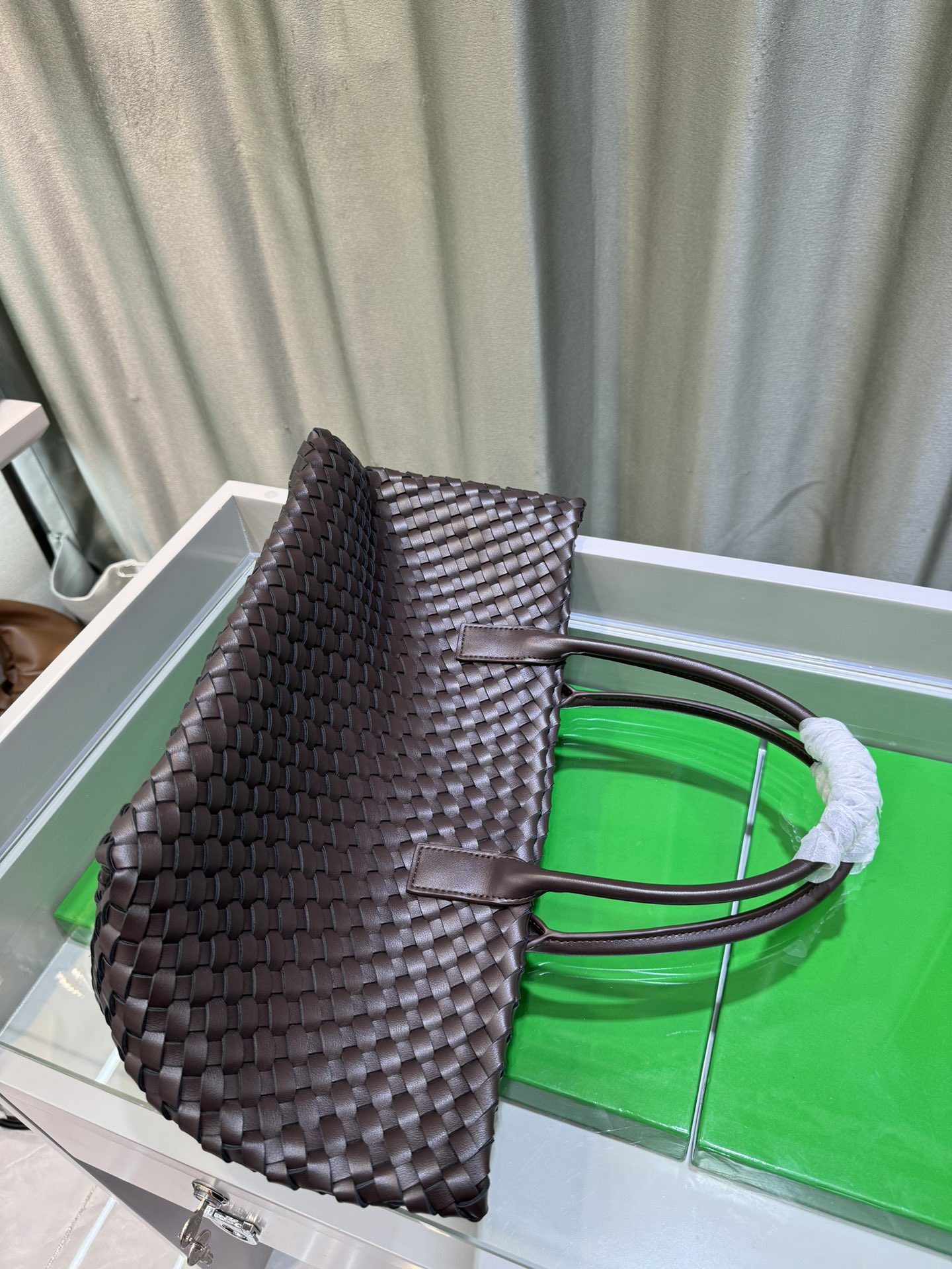 BV Medium Cabat Fondant - Bag - Gorchic - $186.99