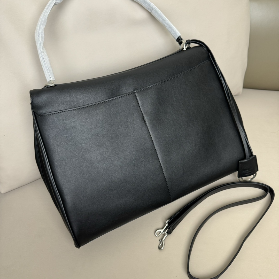 Hourglass iconic Rodeo leather shoulder bag in Black and aged-sliver hardware Multiple Size - Bag - Gorchic - $169.99