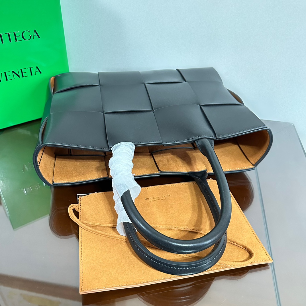 BV Medium Arco Leather Tote Bag- Black And Brown - Bag - Gorchic - $180.99