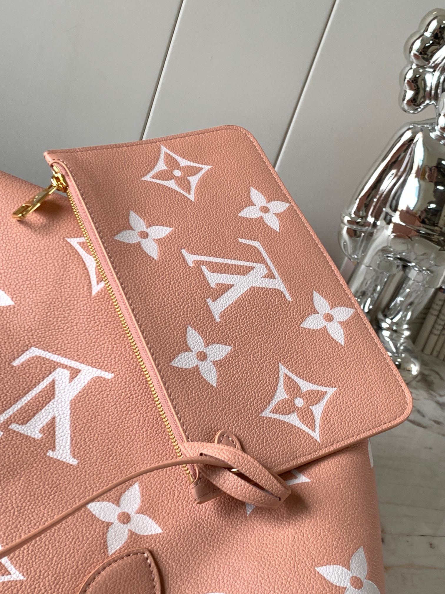 Designer Monogram Neverfull MM Pink Embossed Medium Shopping Bag - Gorchic - $124.99