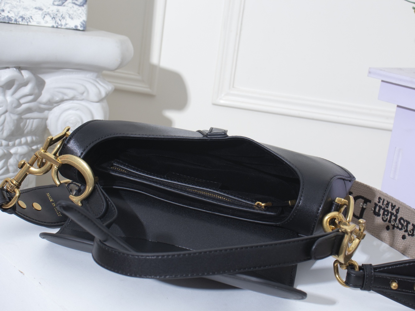 D Inspired Womens Bag Saddle Bag - Gorchic - $138.99