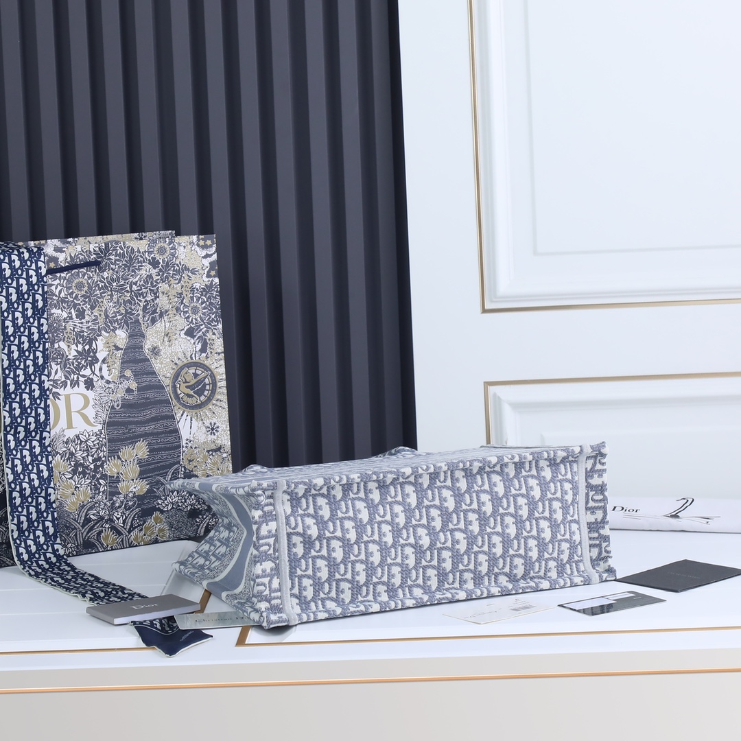 D Inspired Book Tote - Medium - Bag - Gorchic - $144.99