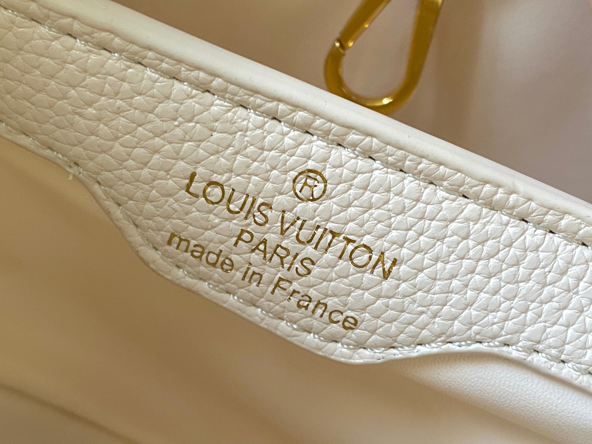 Designer Capucines Taurillon Leather, Rose Ballerine - Bag - Gorchic - $142.99