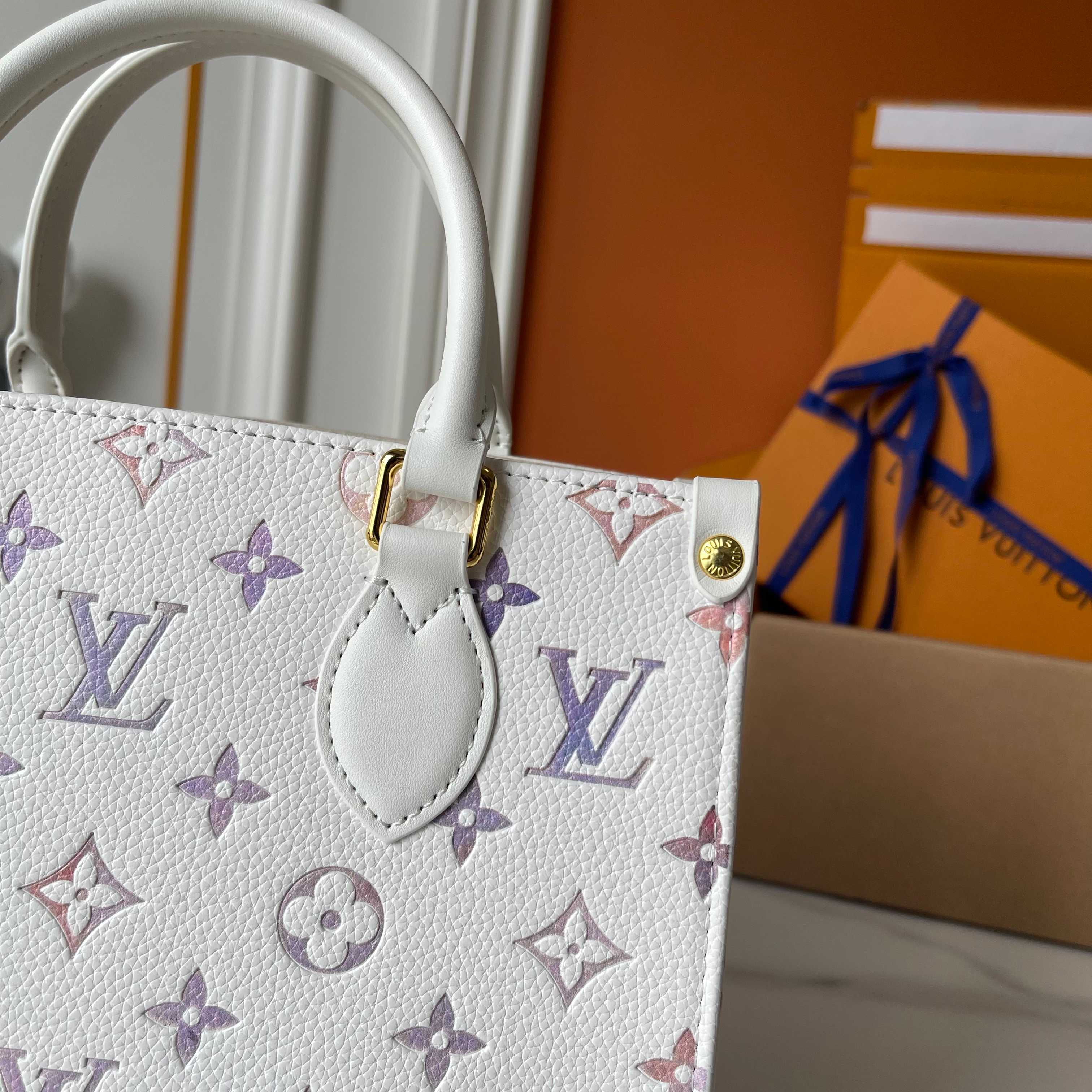 Designer OnTheGo PM Embossed grained cowhide leather - Dream Cream - Gorchic - $122.99