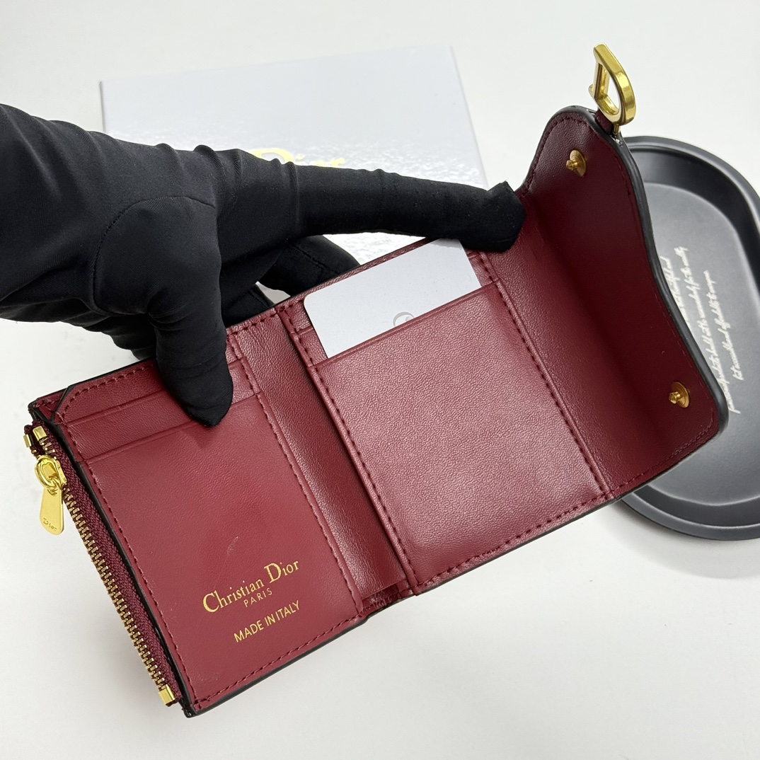 D-Inspired Saddle Lotus Wallet Goatskin - Cherry red - Gorchic - $92.99