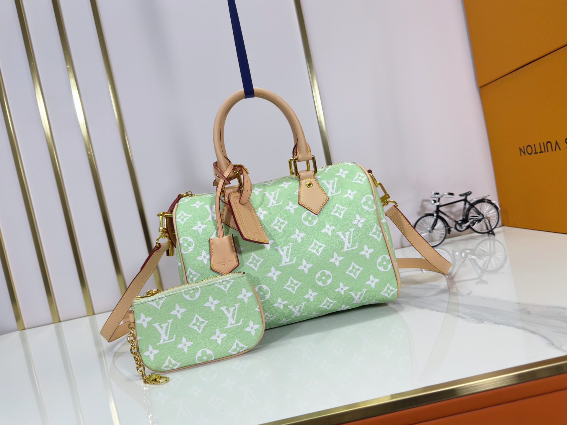 Designer Speedy P9 Bandoulière 50  Frozen Lime - Vert Clair - Bag - Gorchic - $161.99