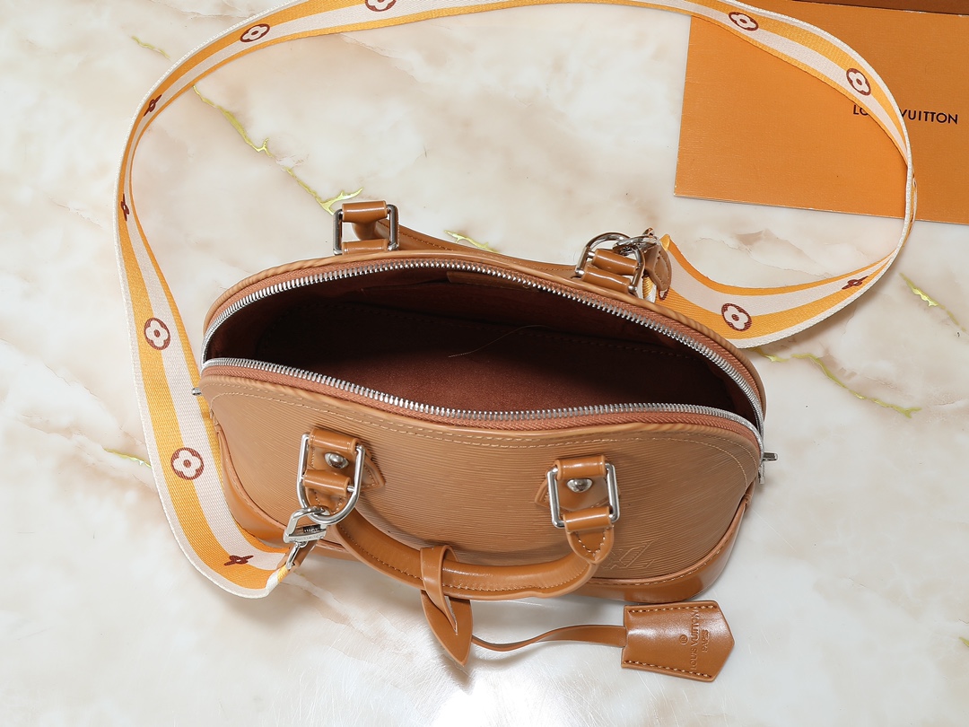 Designer Alma BB Epi grained cowhide leather - Gold Miel - Gorchic - $130.99