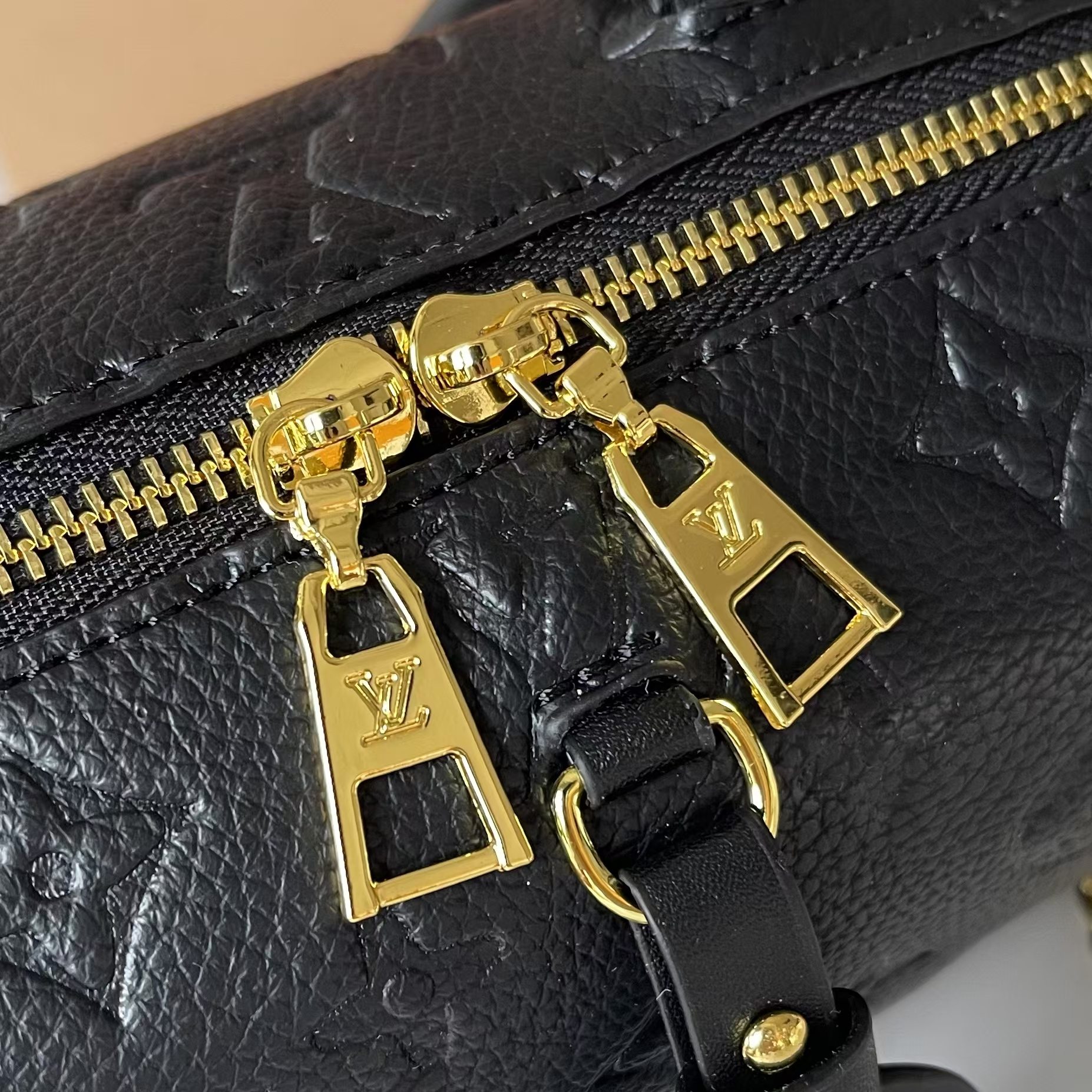 Designer Petite Malle Souple Embossed grained cowhide leather - Black - Gorchic - $118.99