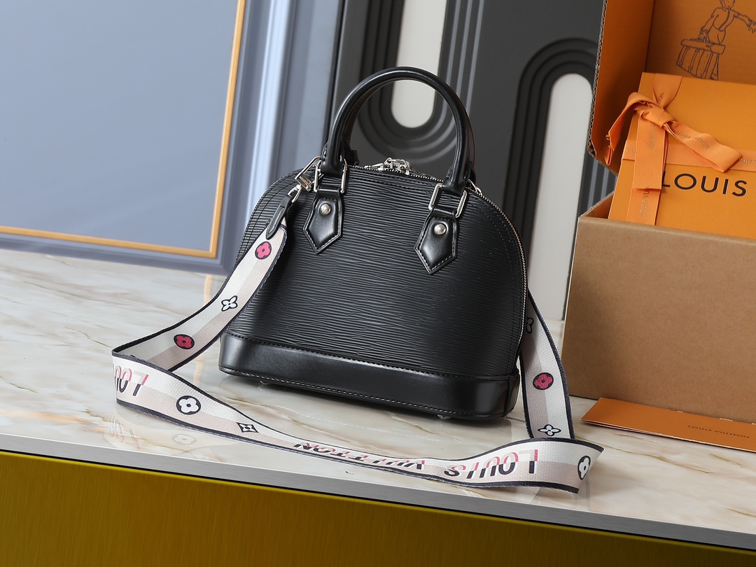 Designer Alma BB Epi grained cowhide leather - Black - Gorchic - $130.99