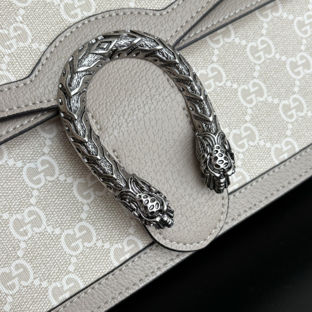 Double-G Dionysus Medium GG-Jacquard Shoulderbag - Beige and white - Gorchic - $124.99