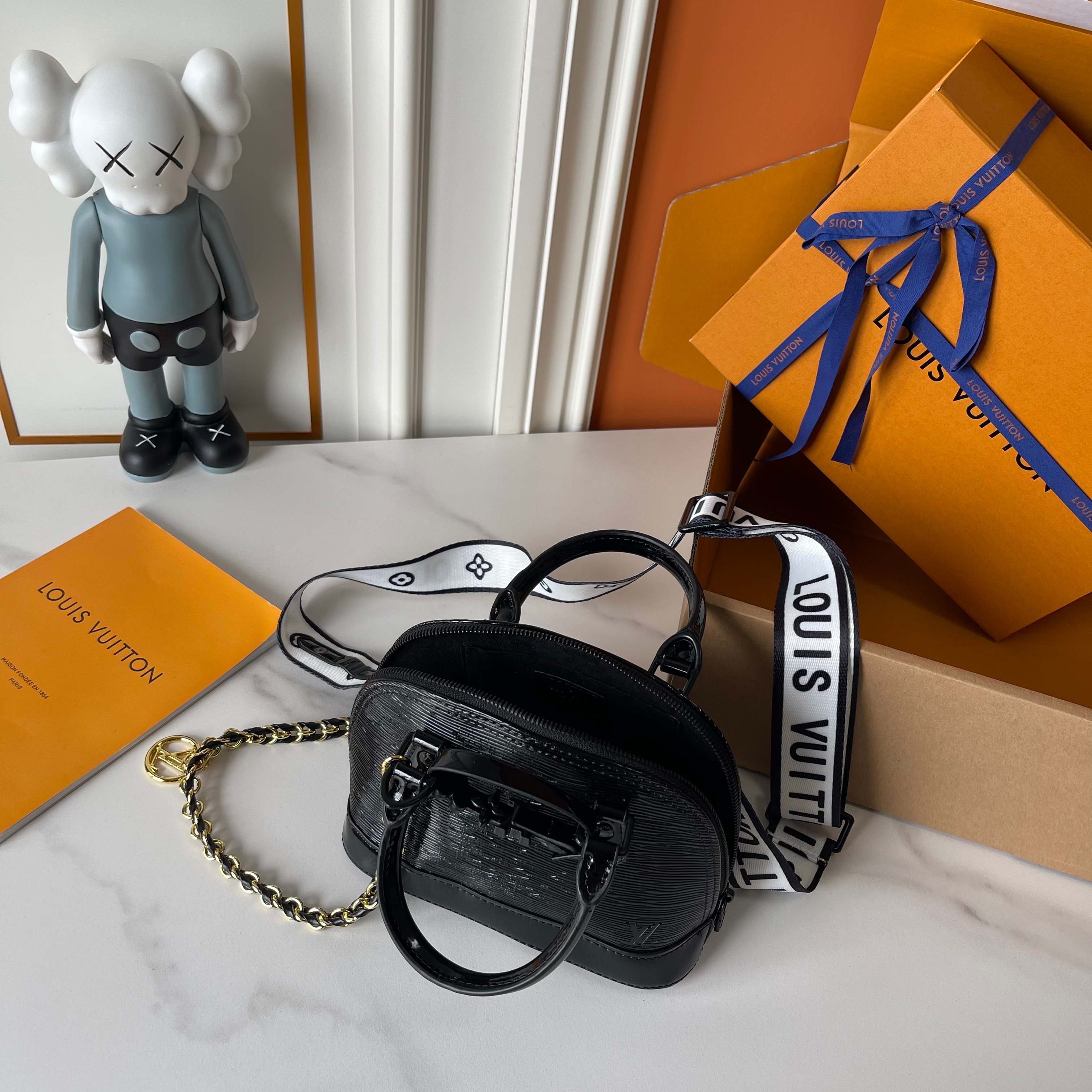 Designer Alma Mini LV&I Kit Epi leather - Black - Gorchic - $128.99