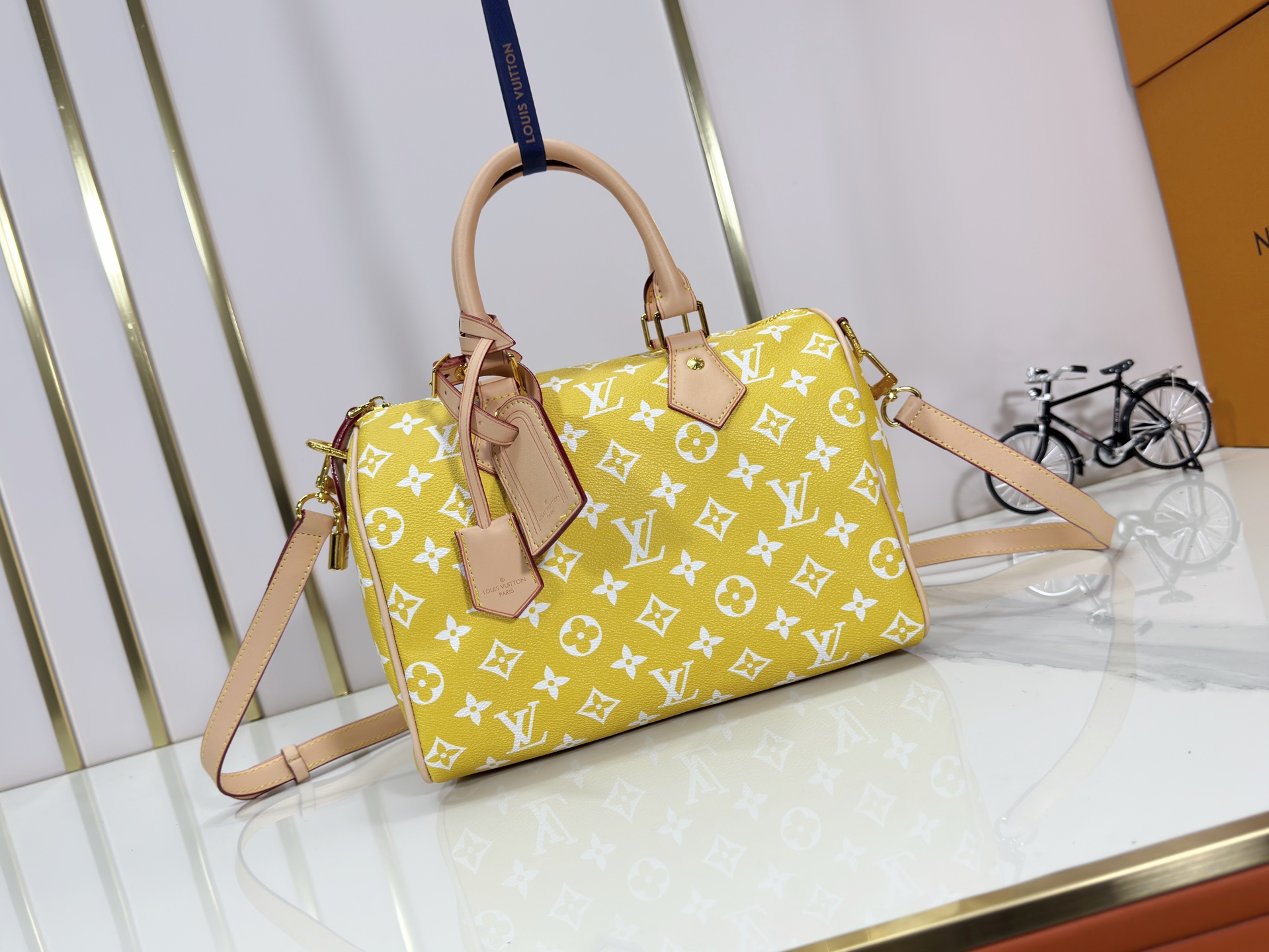Designer Speedy P9 Bandoulière 40  Lemonade - Bag - Gorchic - $141.99