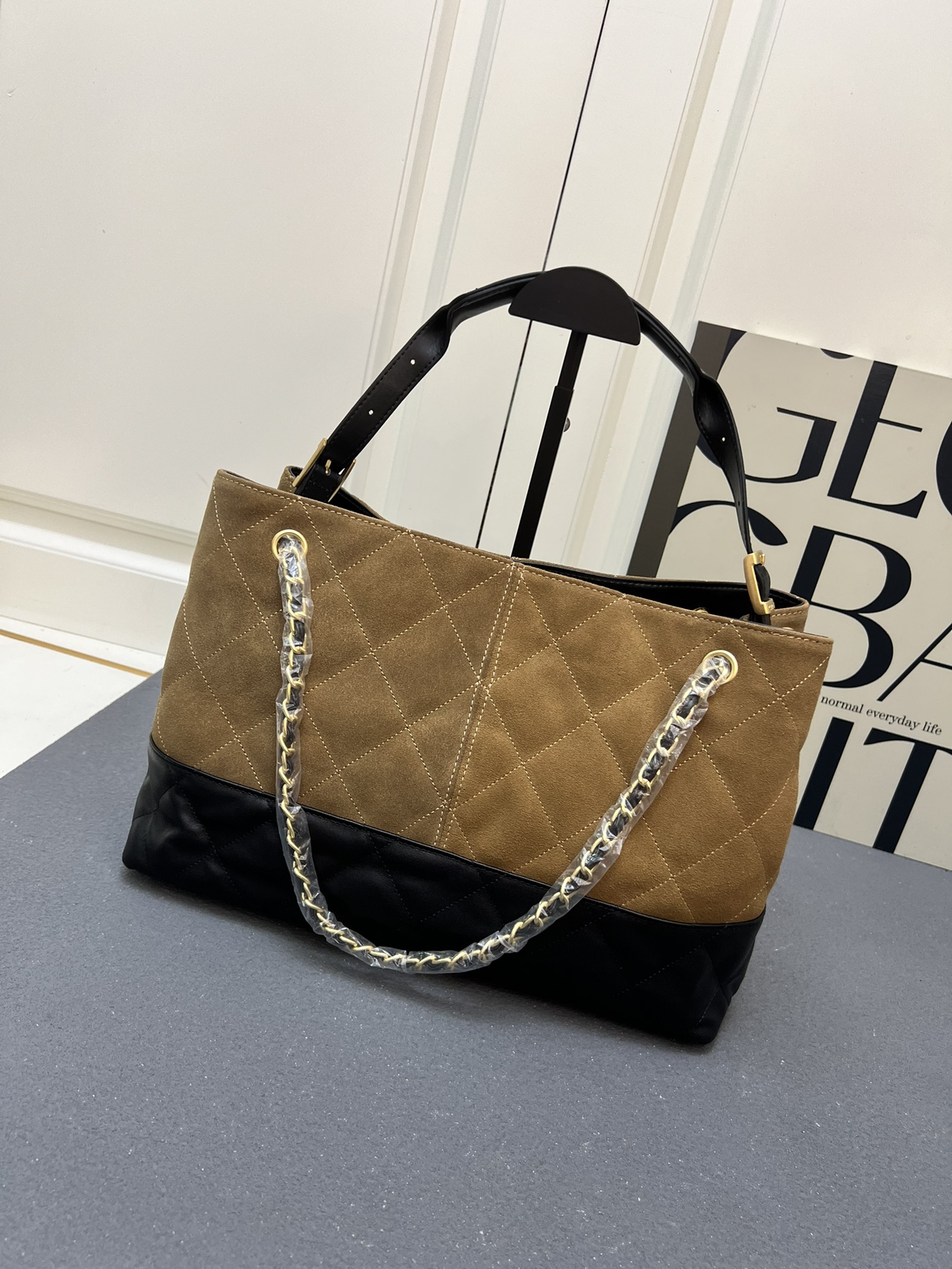 CC Inspired Métiers Dart Shopping Bag Calfskin & Gold-Tone Metal -  Beige & Black - Gorchic - $143.99