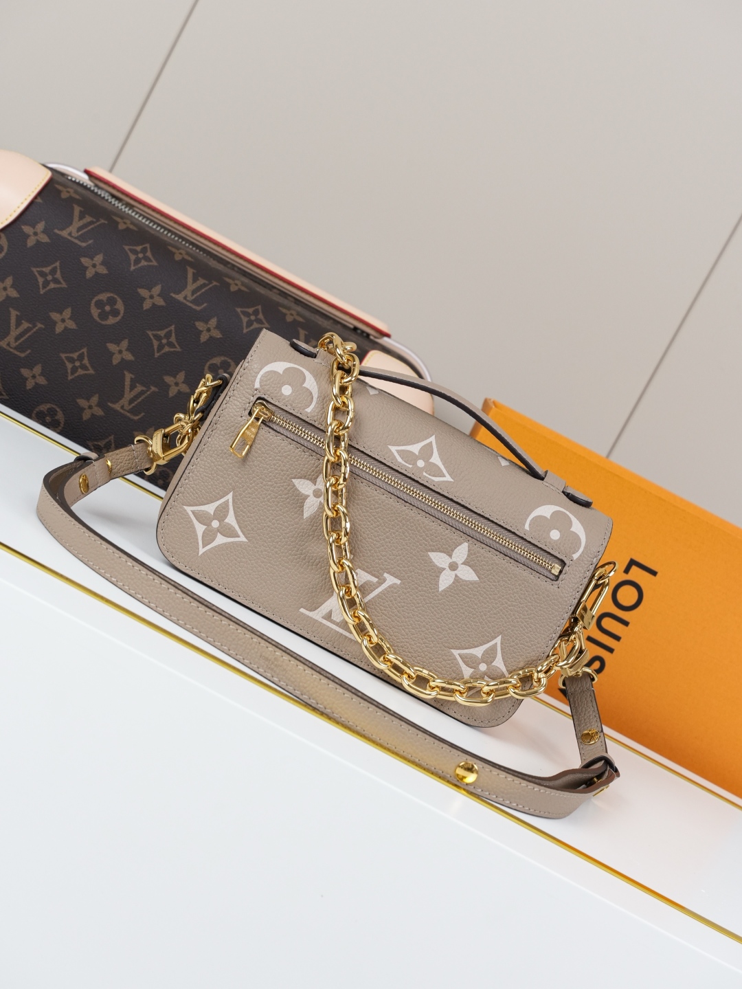 Designer Pochette Métis East West - Tourterelle Grey/Crème Beige - Gorchic - $116.99