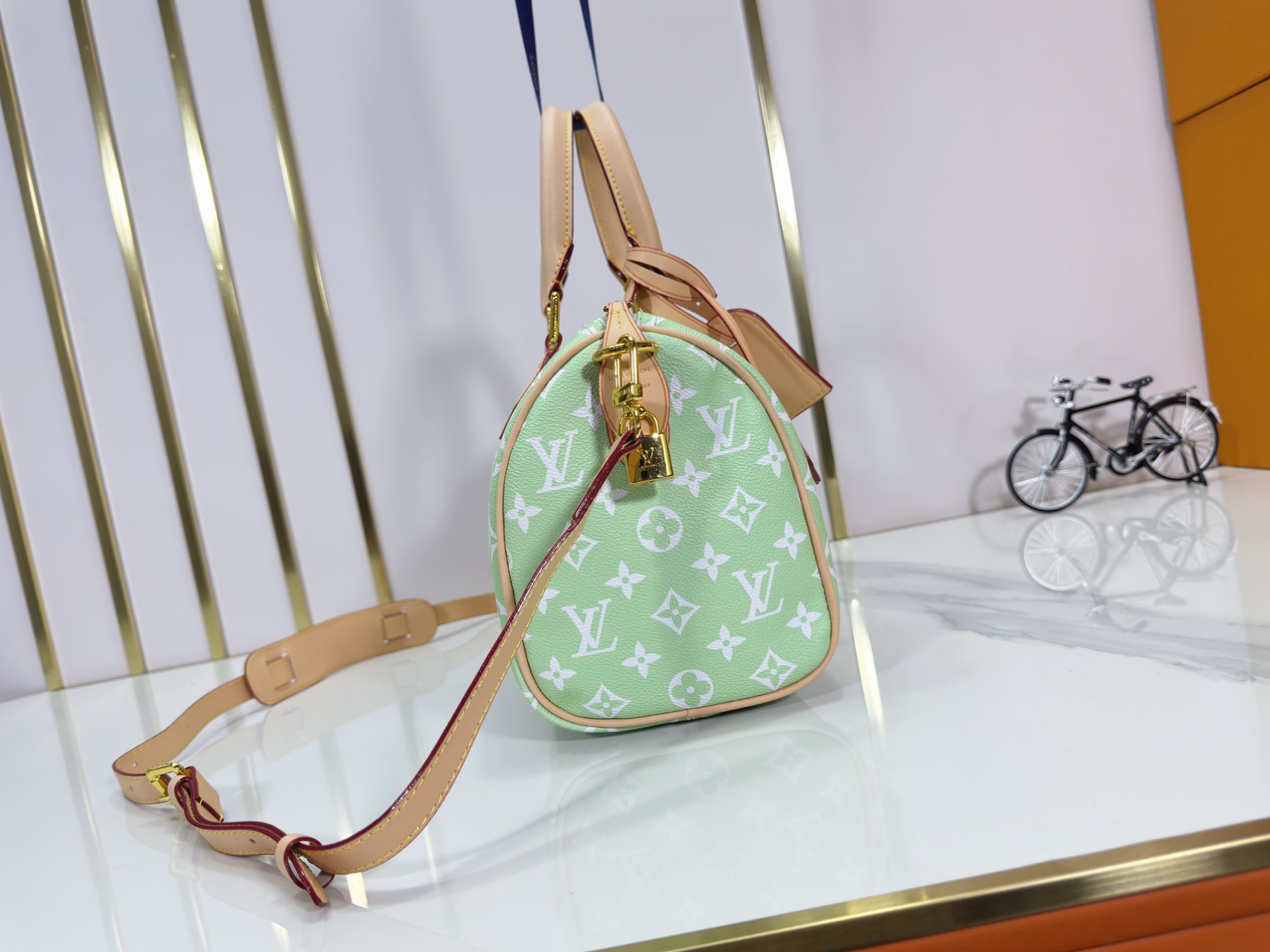 Designer SPEEDY P9 BANDOULIERE 30 HANDBAG Frozen Lime - Vert Clair - Bag - Gorchic - $137.99