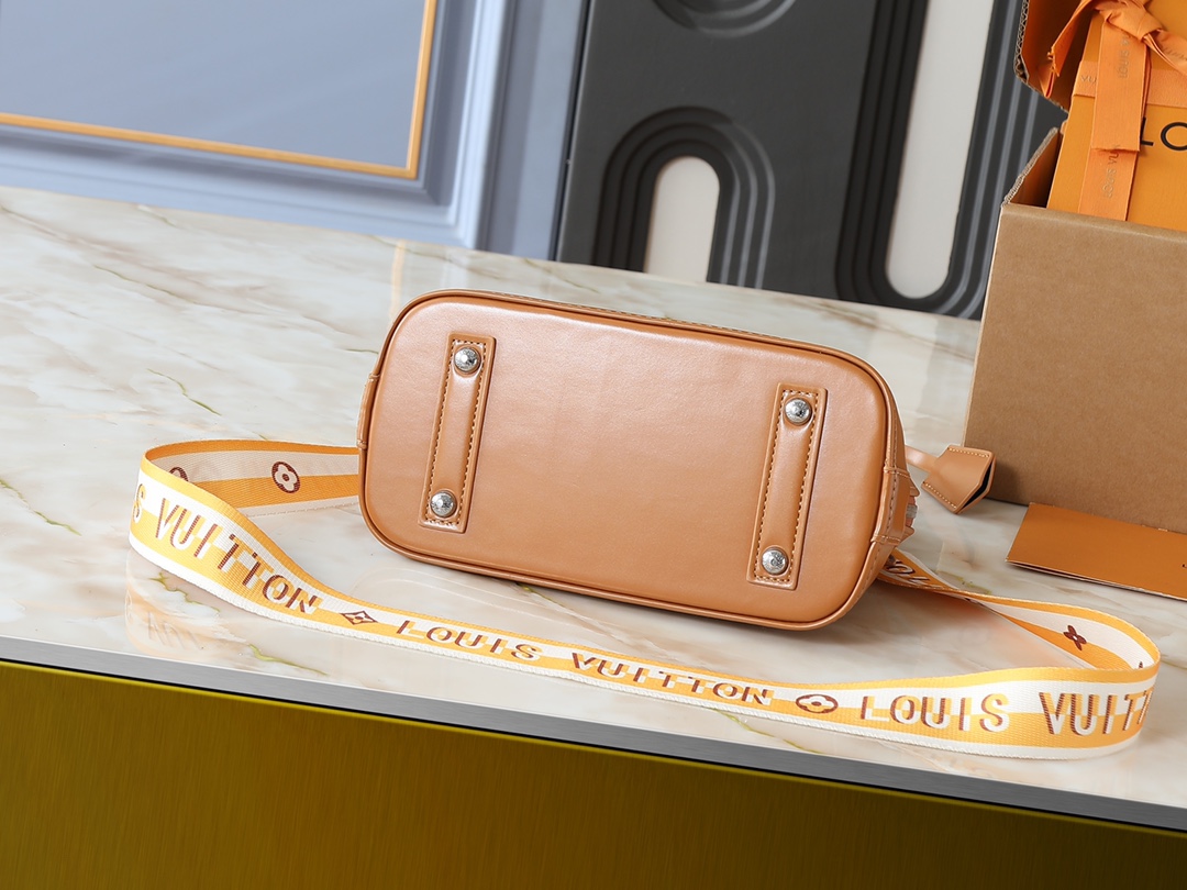 Designer Alma BB Epi grained cowhide leather - Gold Miel - Gorchic - $130.99