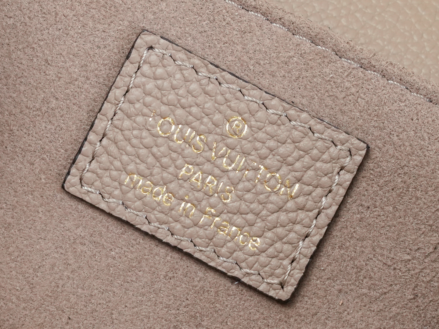 Designer Pochette Métis East West - Tourterelle Grey/Crème Beige - Gorchic - $116.99