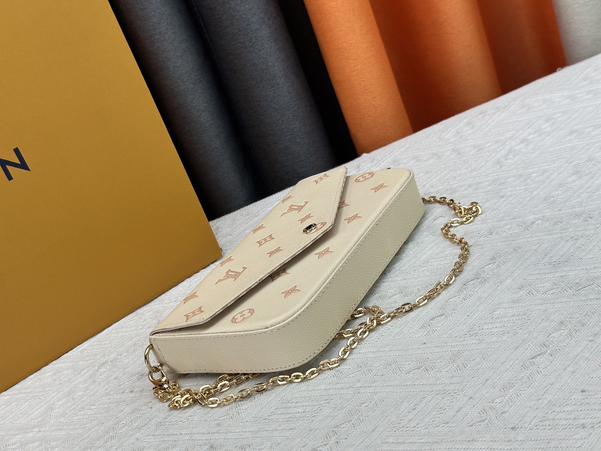 Designer Pochette Félicie Embossed grained cowhide leather - Bicolor Eden - Gorchic - $97.99