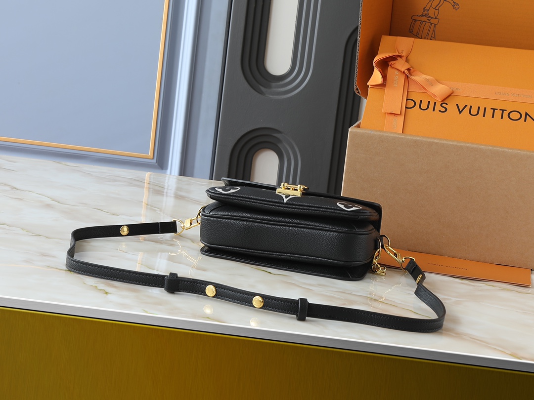 Designer Pochette Métis East West Bag - Embossed soft grained cowhide, Black - Gorchic - $125.99