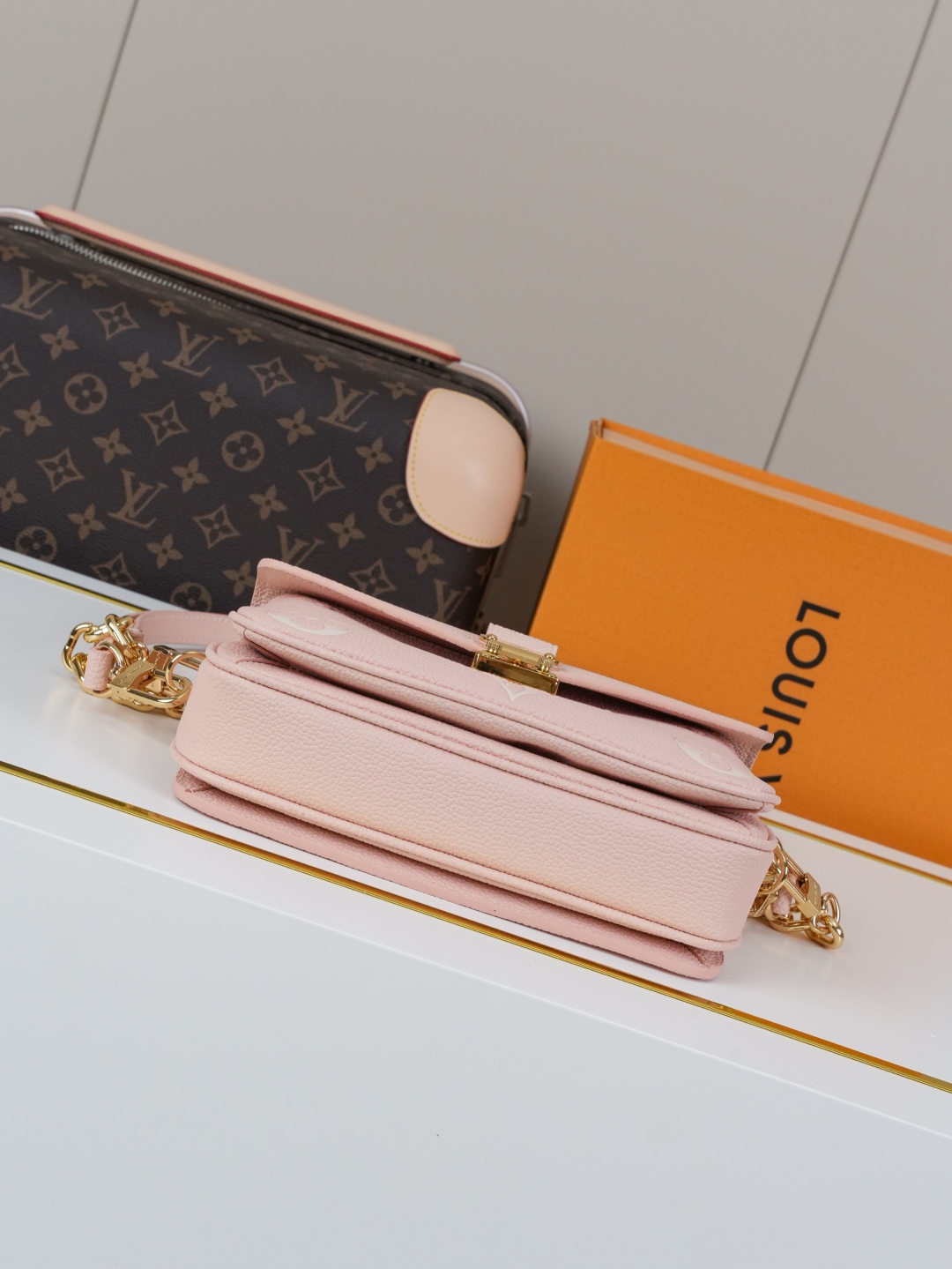 Designer Pochette Métis East West Embossed Grain Cowhide - Pink - Gorchic - $116.99