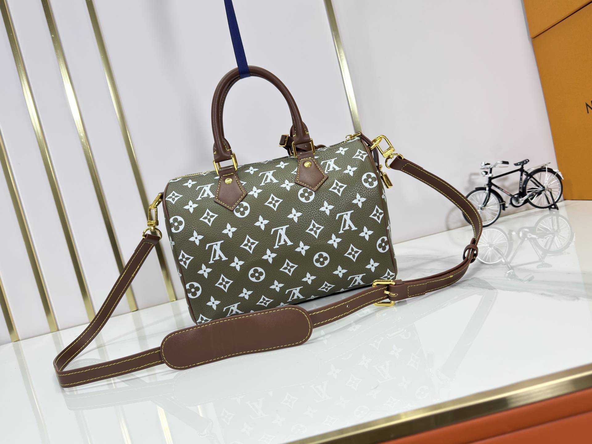 Designer SPEEDY P9 BANDOULIERE 30 HANDBAG Green Sancha - Bag - Gorchic - $137.99