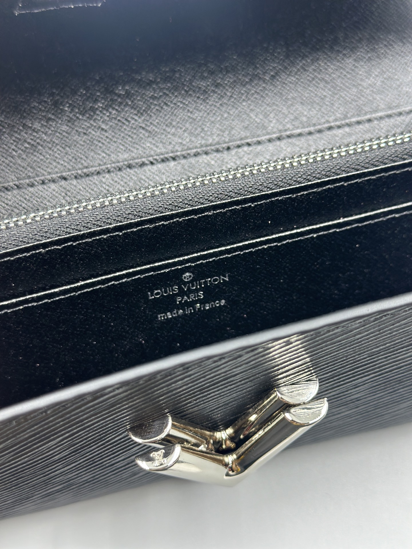 Designer Black Epi Leather Twist Wallet - Silver - Gorchic - $94.99