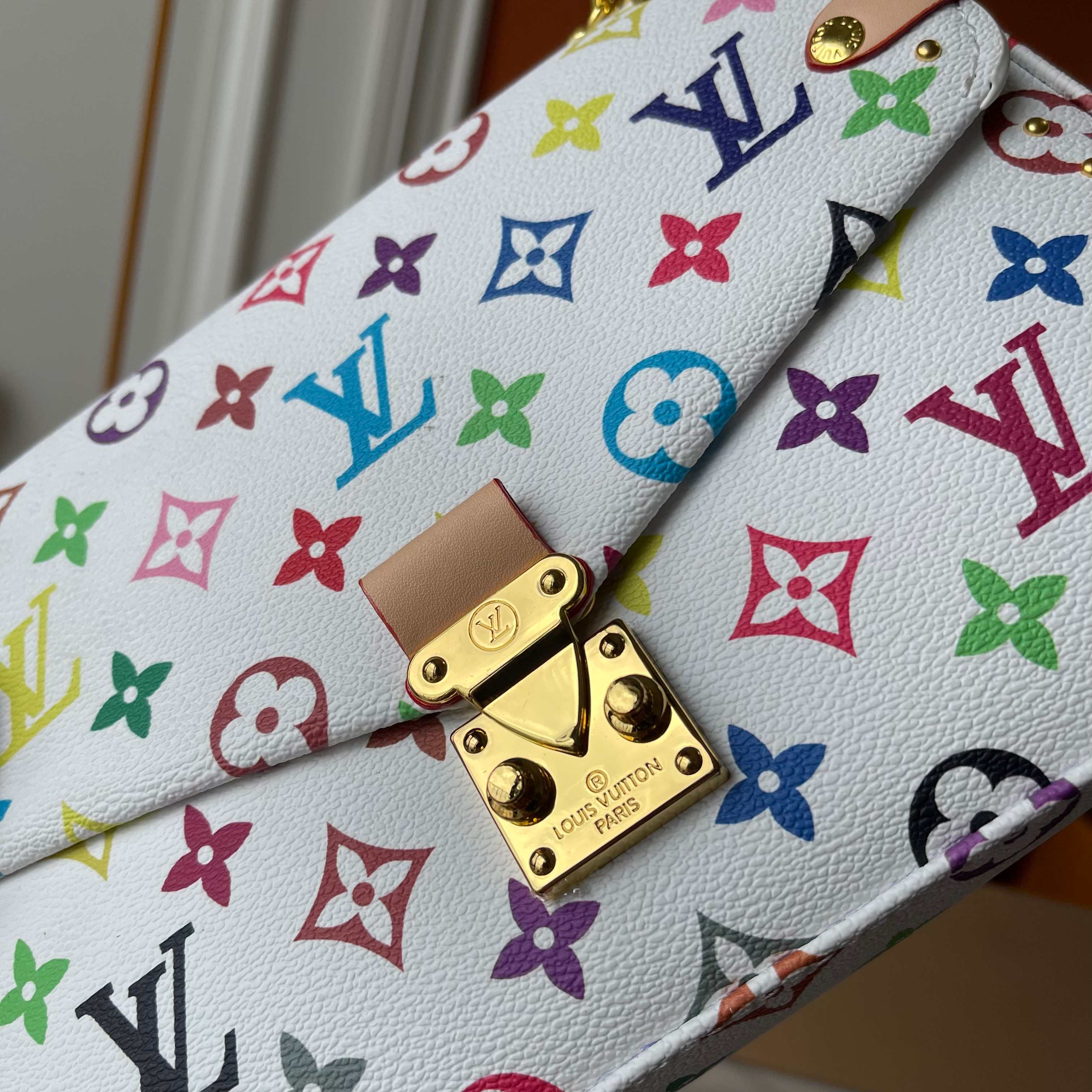 Designer x Murakami x TM Trunkie Handbag MM Cowhide - White - Gorchic - $128.99